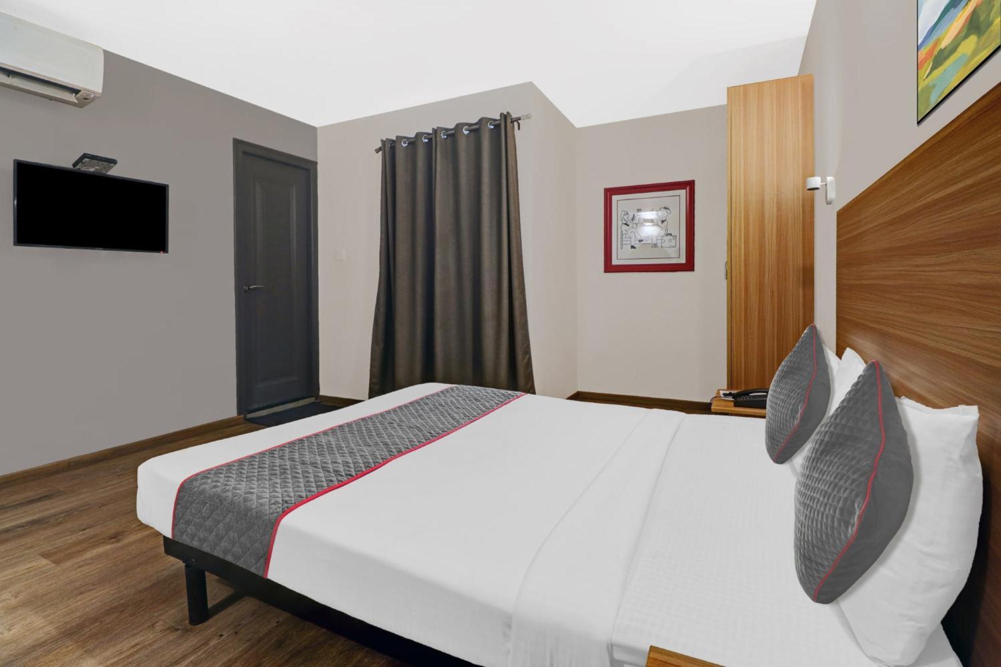 Hotel O Royal Encore Bangalore Bagian luar foto