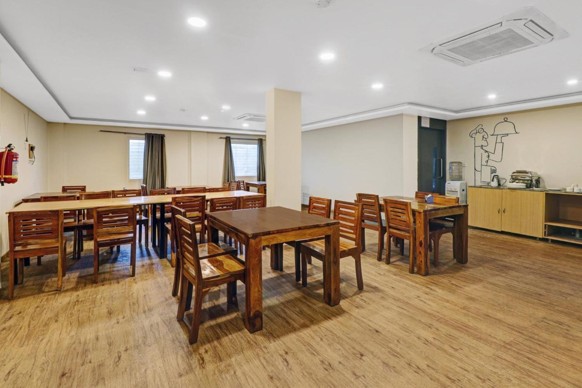 Hotel O Royal Encore Bangalore Bagian luar foto