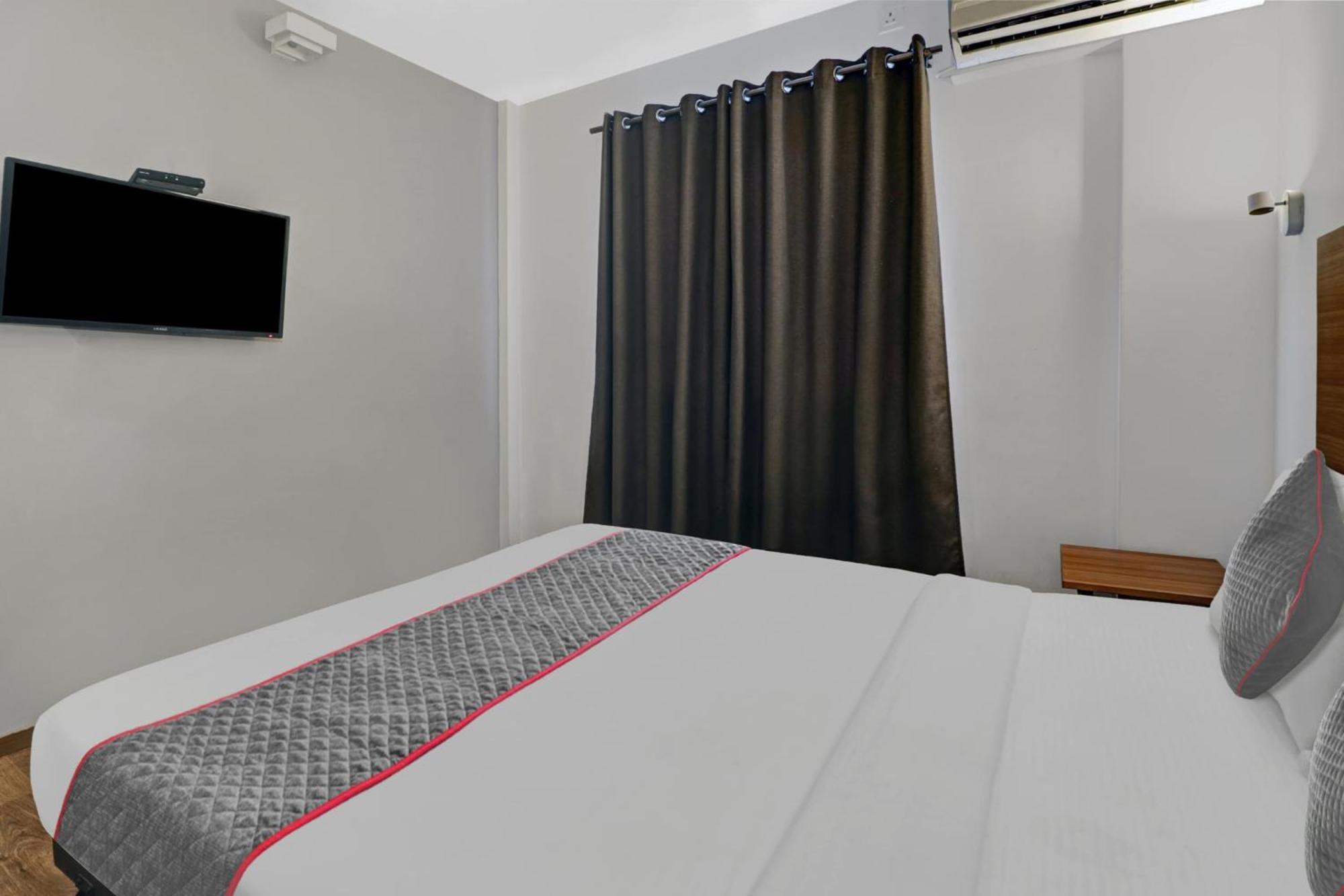 Hotel O Royal Encore Bangalore Bagian luar foto